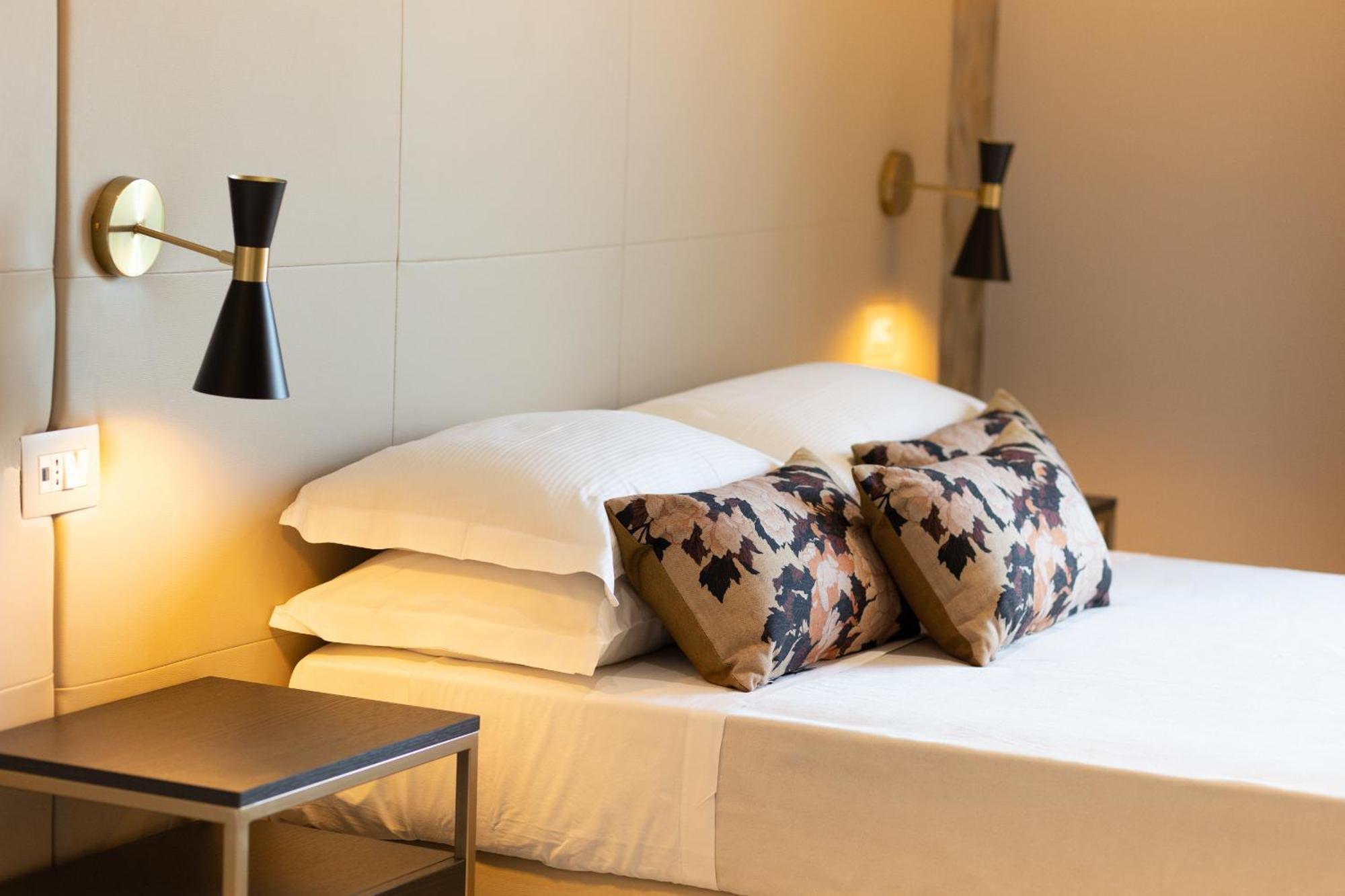 Hotel Mondial Rimini Ngoại thất bức ảnh
